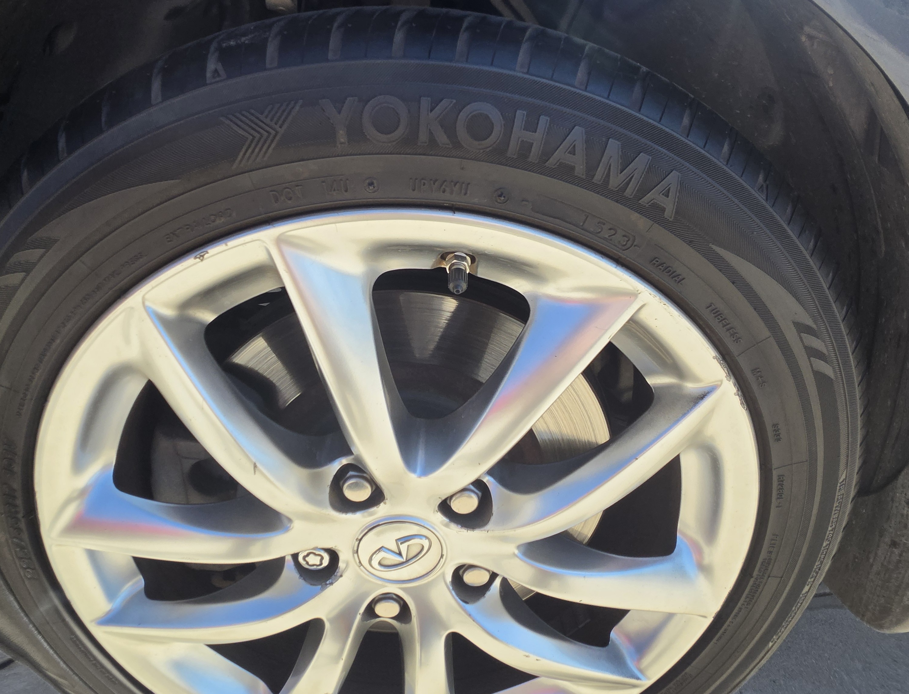 Used 2009 INFINITI G37 x Sedan w/ Premium Pkg AWD/4WD image 8
