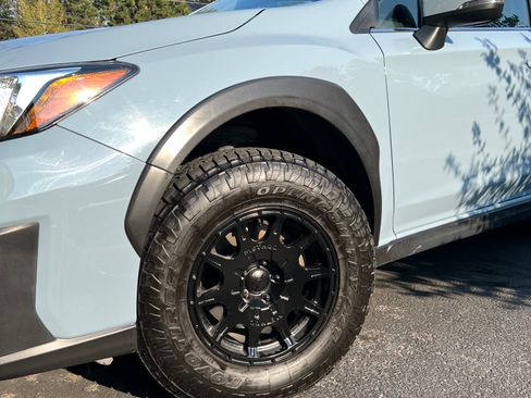 Used 2018 Subaru Crosstrek 2.0i Limited image 17