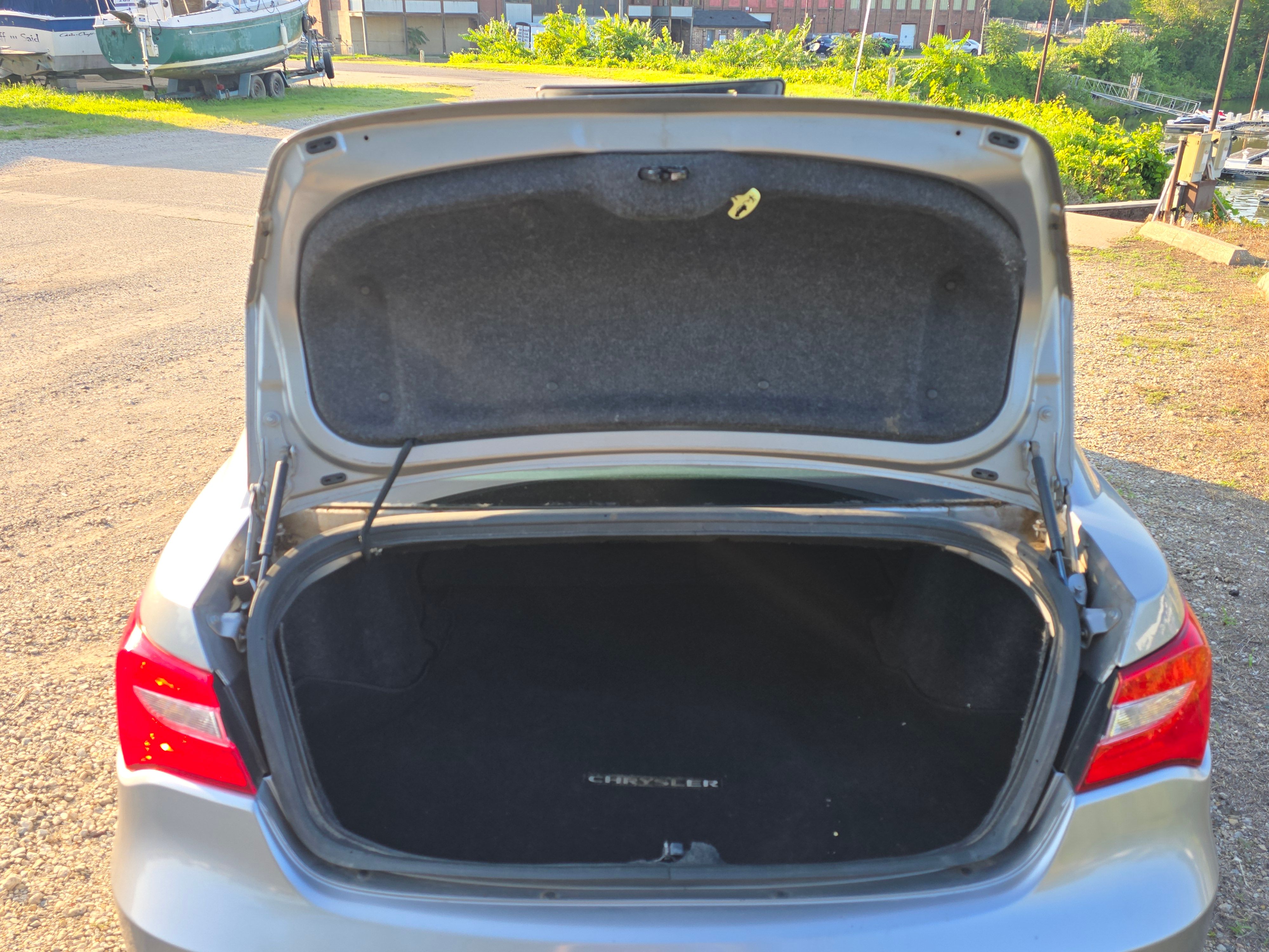 Used 2014 Chrysler 200 Limited w/ Sun/Sound Group FWD image 11