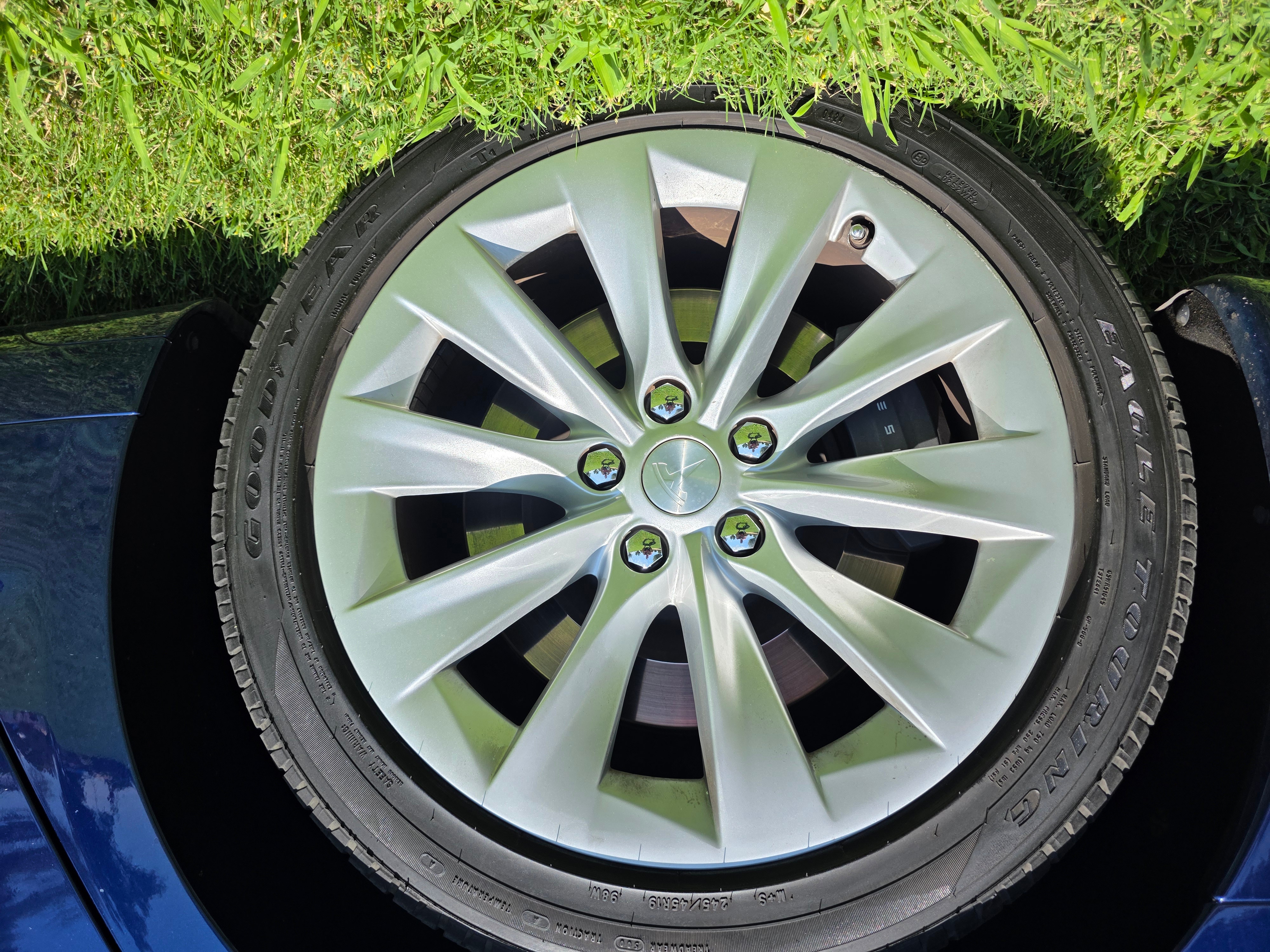 Used 2020 Tesla Model S AWD image 11