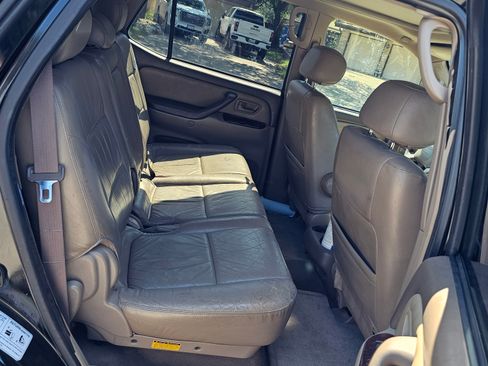 Used 2004 Toyota Sequoia SR5 RWD image 13