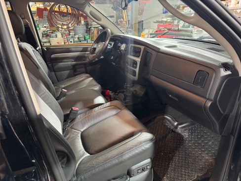 Used 2004 Dodge Ram 3500 Truck SLT w/ Trailer Tow Group AWD/4WD image 11