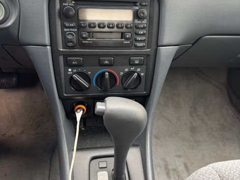 Used 2001 Toyota Camry LE image 6