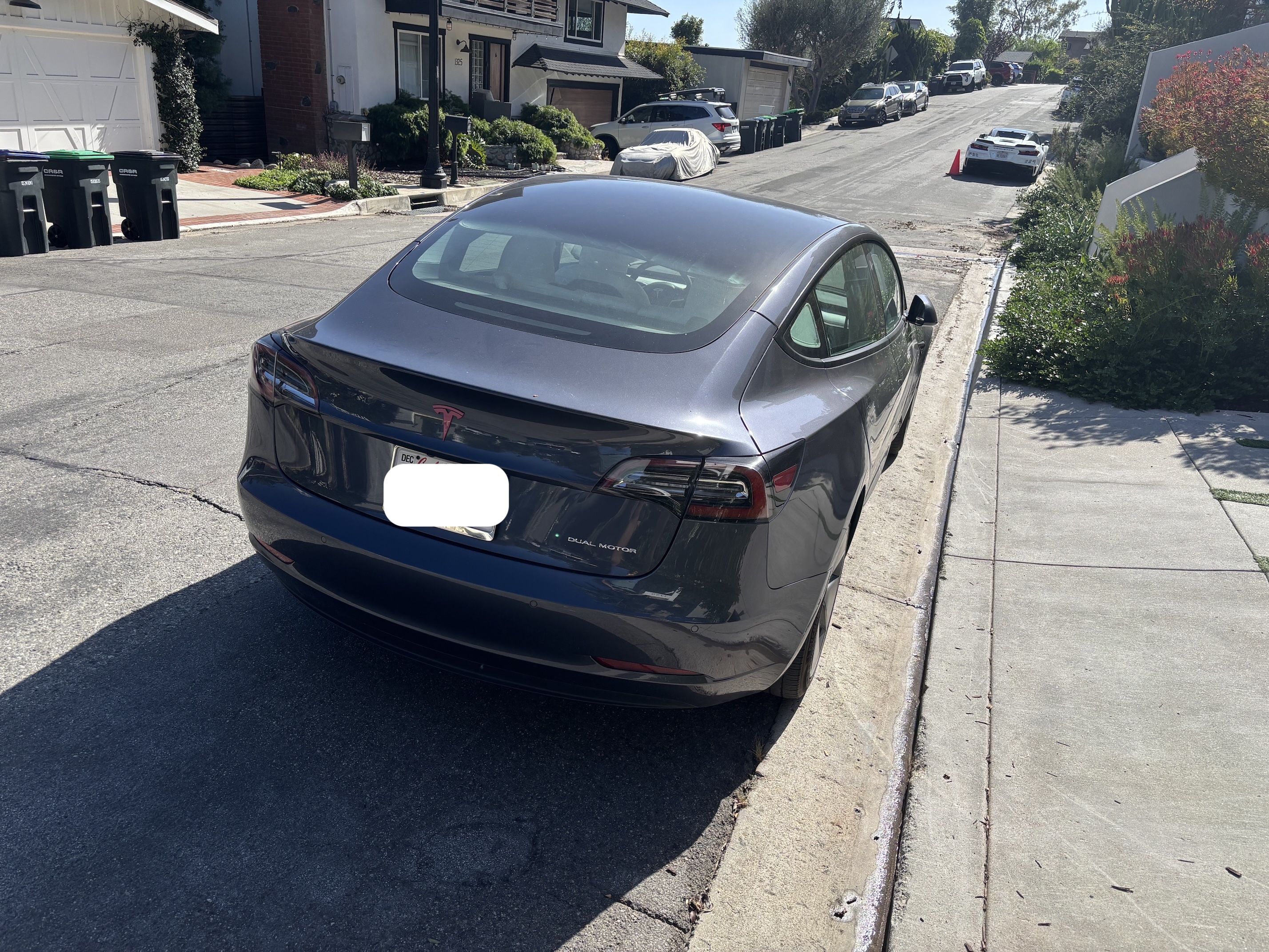 Used 2022 Tesla Model 3 Long Range AWD/4WD image 2