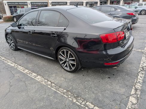 Used 2013 Volkswagen Jetta GLI Autobahn image 10