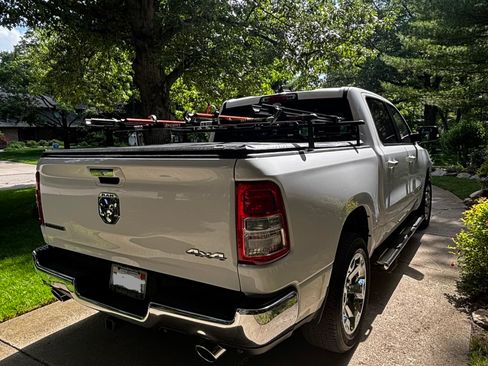 Used 2019 RAM 1500 Big Horn AWD/4WD image 14