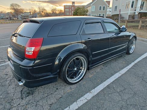 Used 2005 Dodge Magnum R/T w/ Convenience Group II image 8