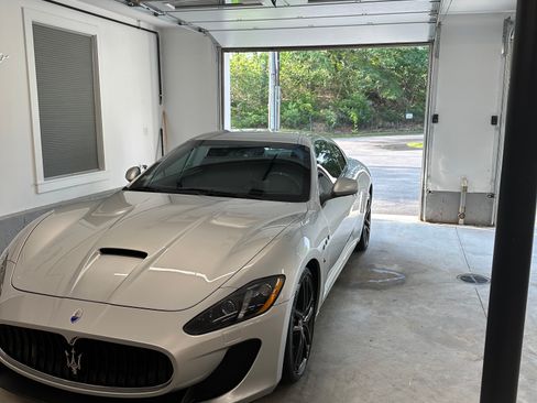 Used 2014 Maserati GranTurismo MC RWD image 2
