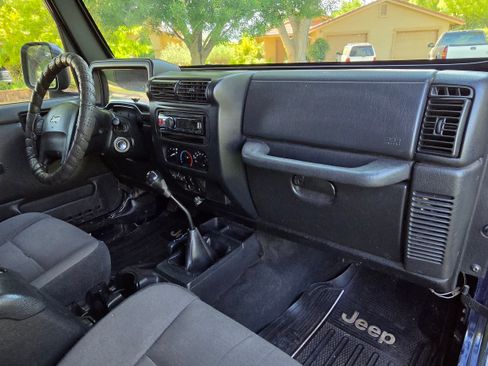 Used 2006 Jeep Wrangler X AWD/4WD image 9
