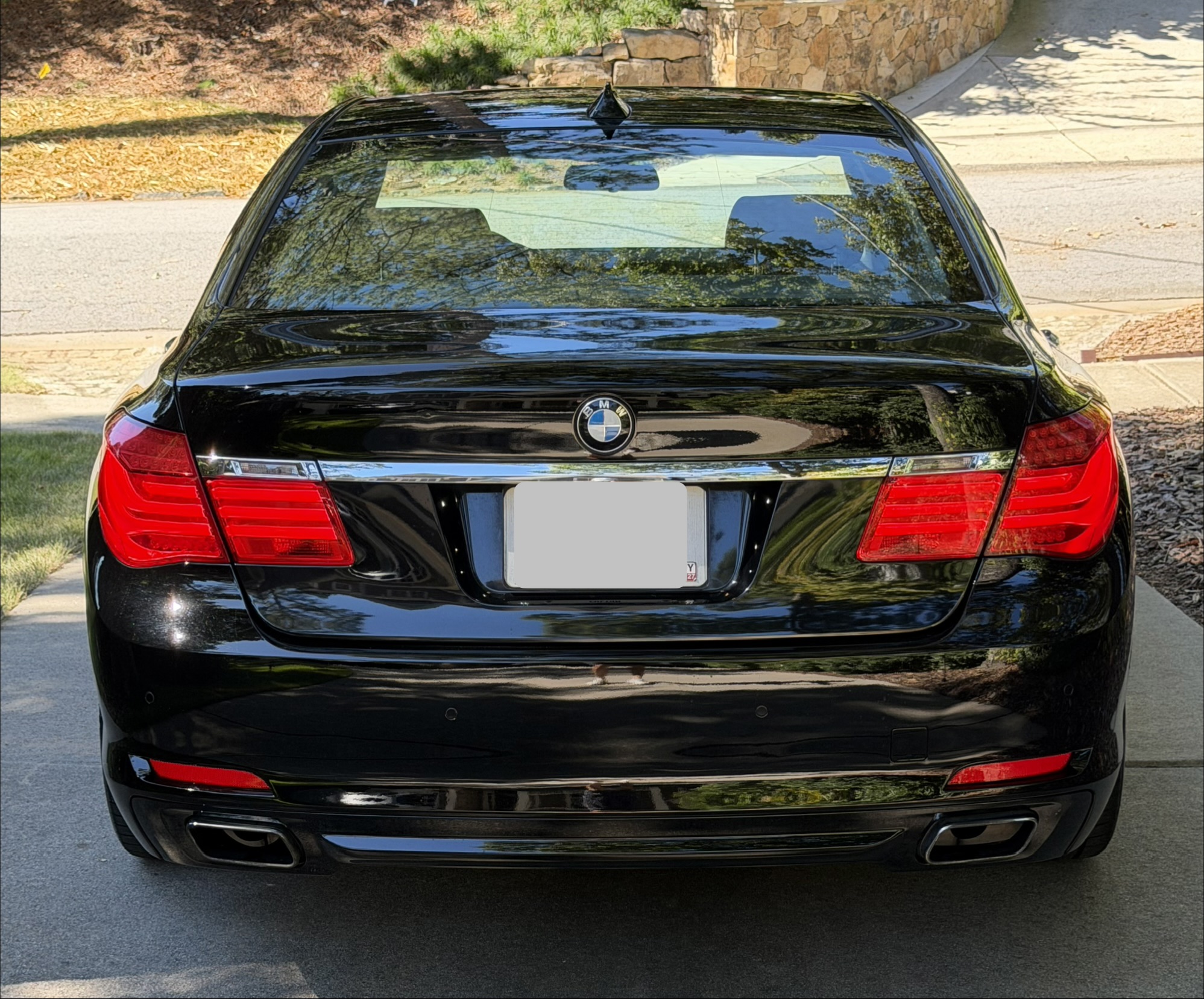 Used 2012 BMW 740i RWD image 8