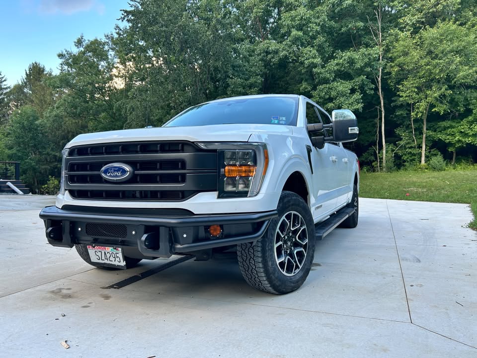 Used 2022 Ford F150 Lariat AWD/4WD image 1