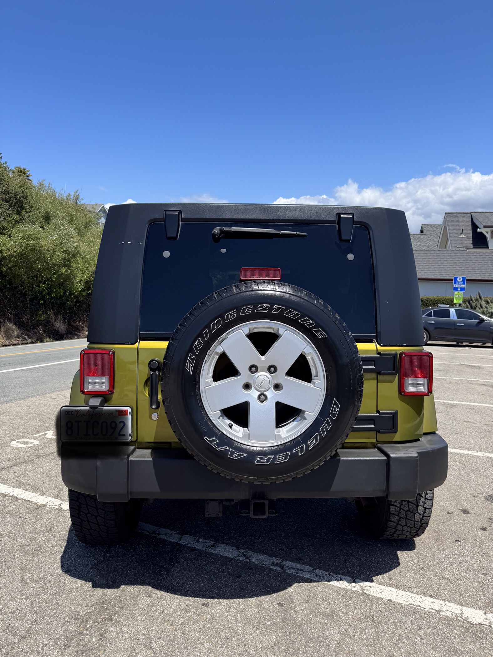 Used 2007 Jeep Wrangler Unlimited Sahara w/ Dual Top Group AWD/4WD image 5