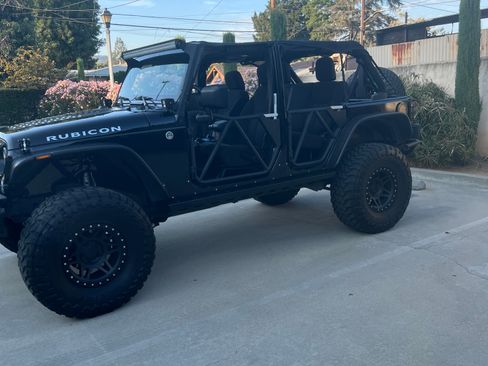 Used 2013 Jeep Wrangler Unlimited Sport AWD/4WD image 6