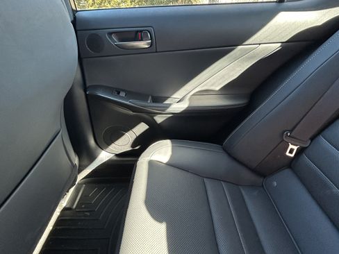 Used 2025 Lexus IS 350 F Sport image 17