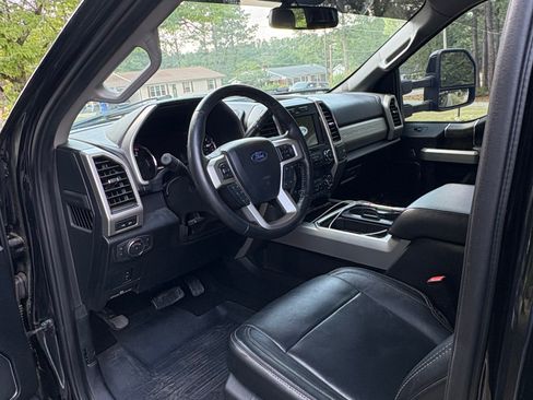 Used 2019 Ford F250 Lariat AWD/4WD image 8