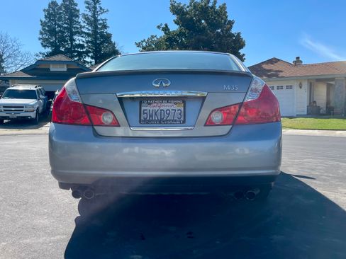 Used 2007 INFINITI M35 w/ Technology Pkg image 5