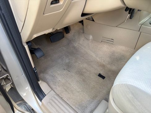 Used 2007 Ford Explorer XLT AWD/4WD image 16