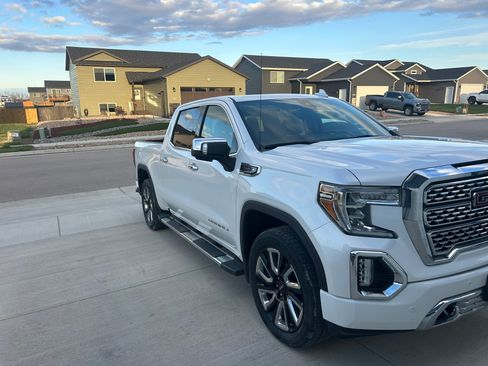 Used 2020 GMC Sierra 1500 Denali w/ Technology Package AWD/4WD image 2