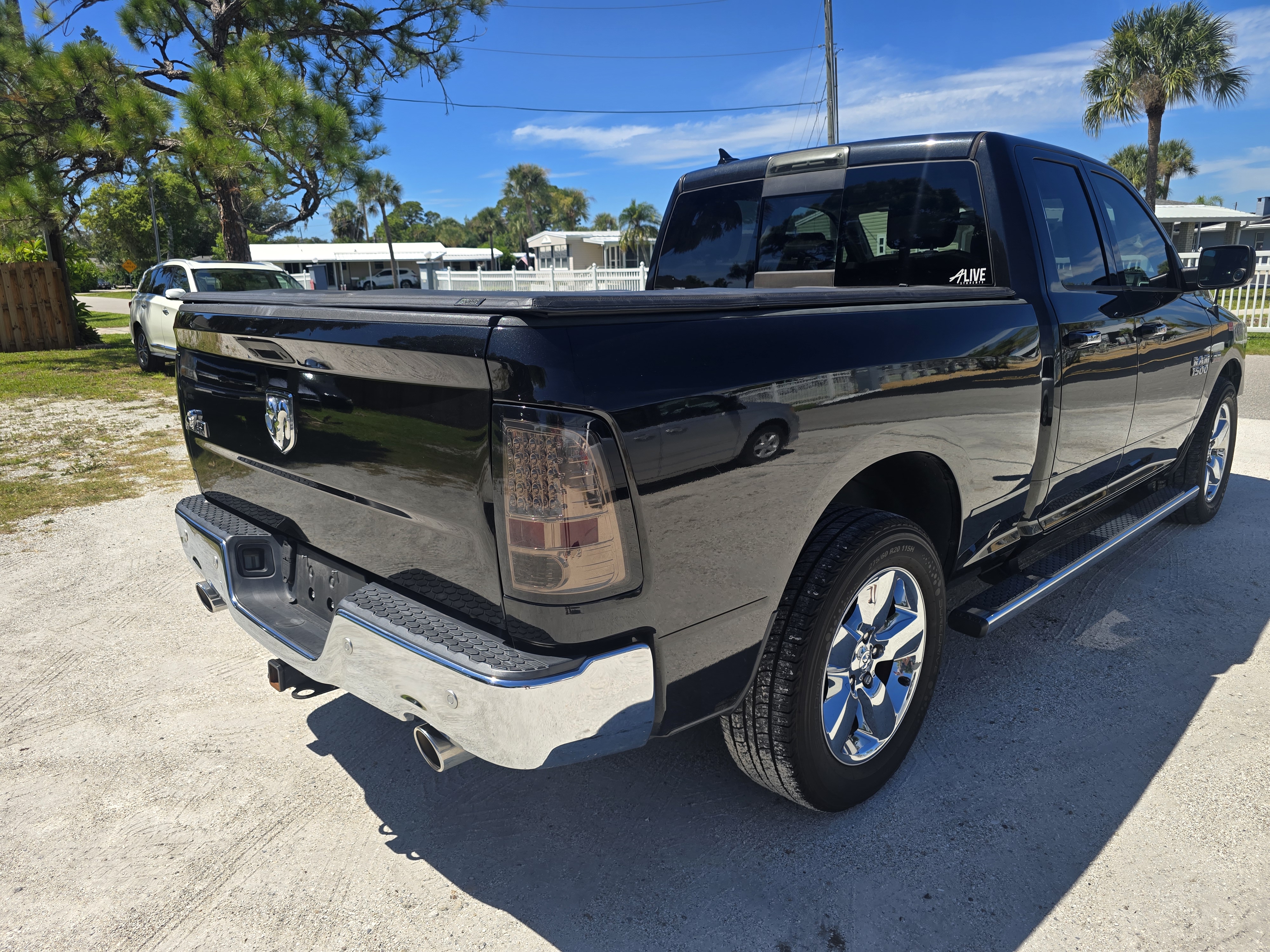 Used 2017 RAM 1500 Big Horn RWD image 8