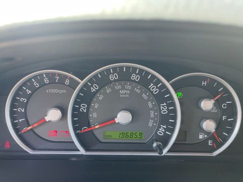 Used 2007 Kia Sorento LX w/ Sport Pkg image 14