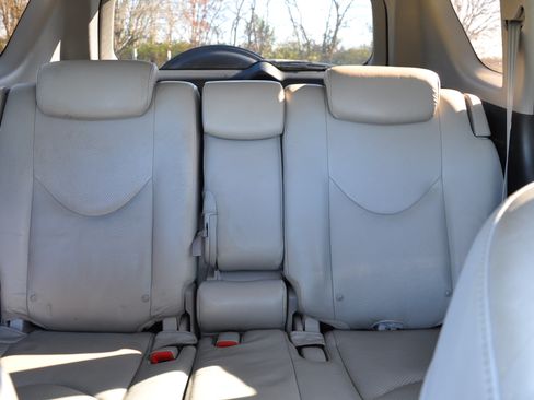 Used 2011 Toyota RAV4 Limited image 25