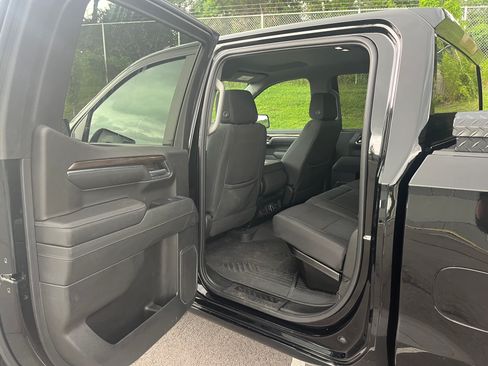 Used 2023 Chevrolet Silverado 1500 RST AWD/4WD image 11