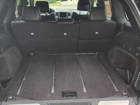 Used 2015 Jeep Grand Cherokee Limited image 13