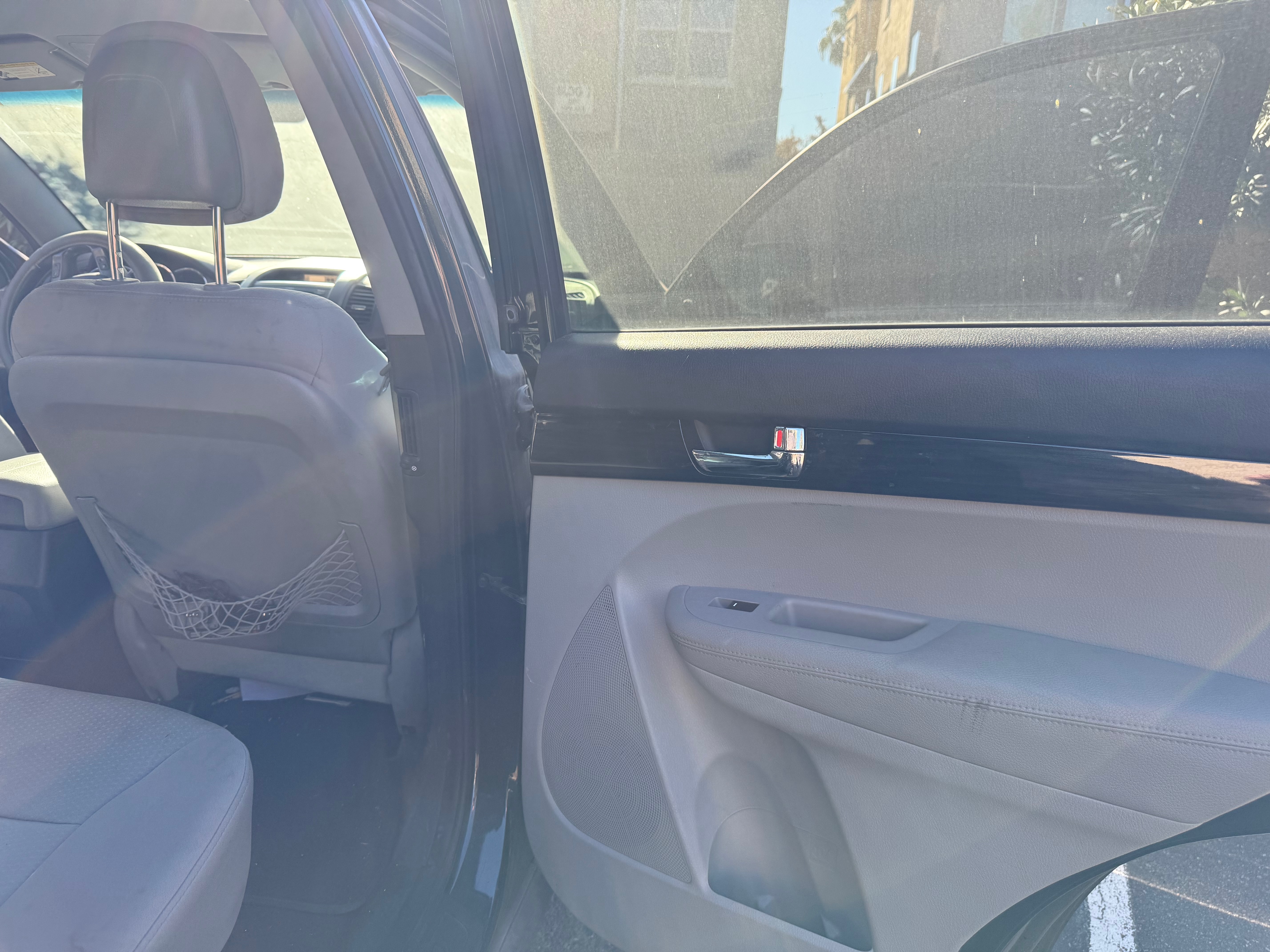 Used 2013 Kia Sorento LX w/ Convenience Pkg FWD image 10