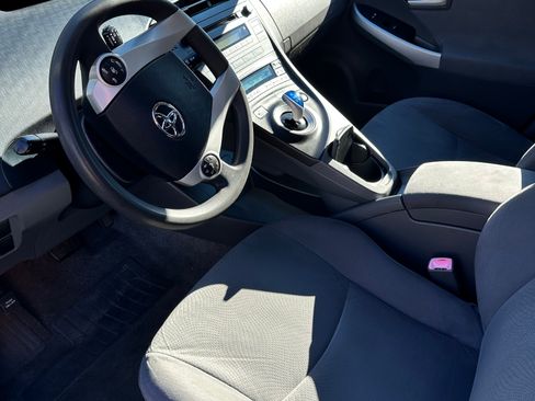 Used 2010 Toyota Prius Two image 10