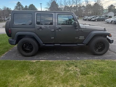 Used 2016 Jeep Wrangler Unlimited Sport w/ Quick Order Package 24S image 10