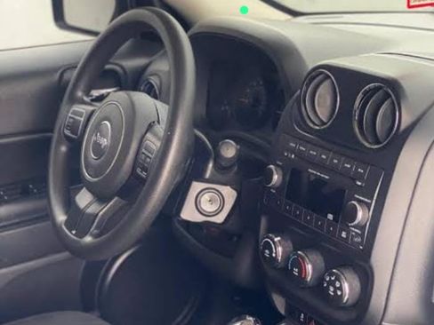 Used 2012 Jeep Patriot Sport image 1