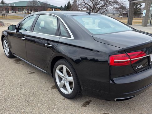 Used 2017 Audi A8 L 4.0T image 9