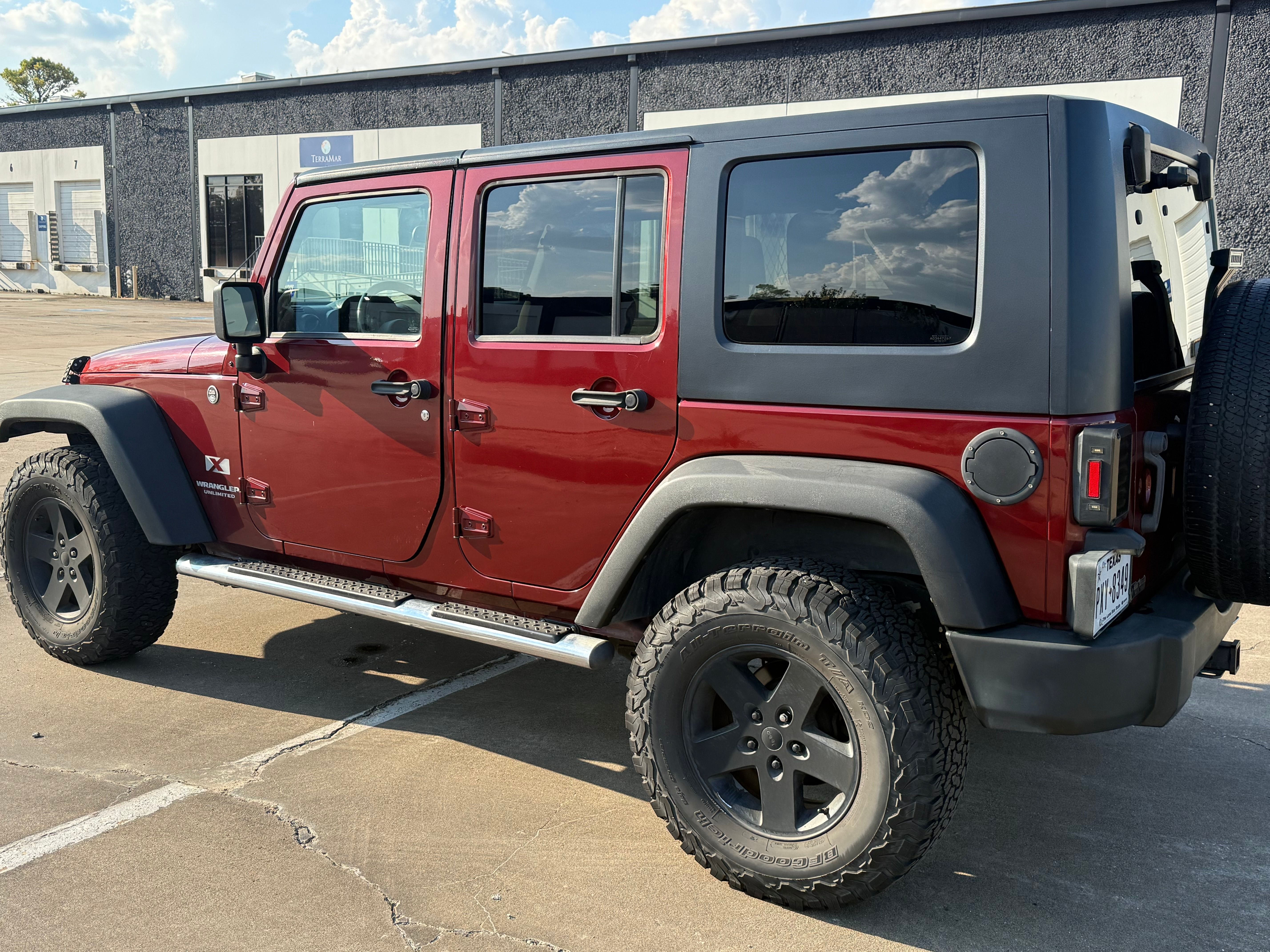 Used 2008 Jeep Wrangler Unlimited X AWD/4WD image 2