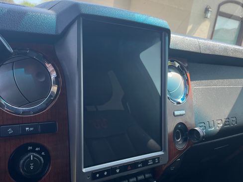 Used 2015 Ford F250 King Ranch w/ King Ranch w/Chrome Package image 2