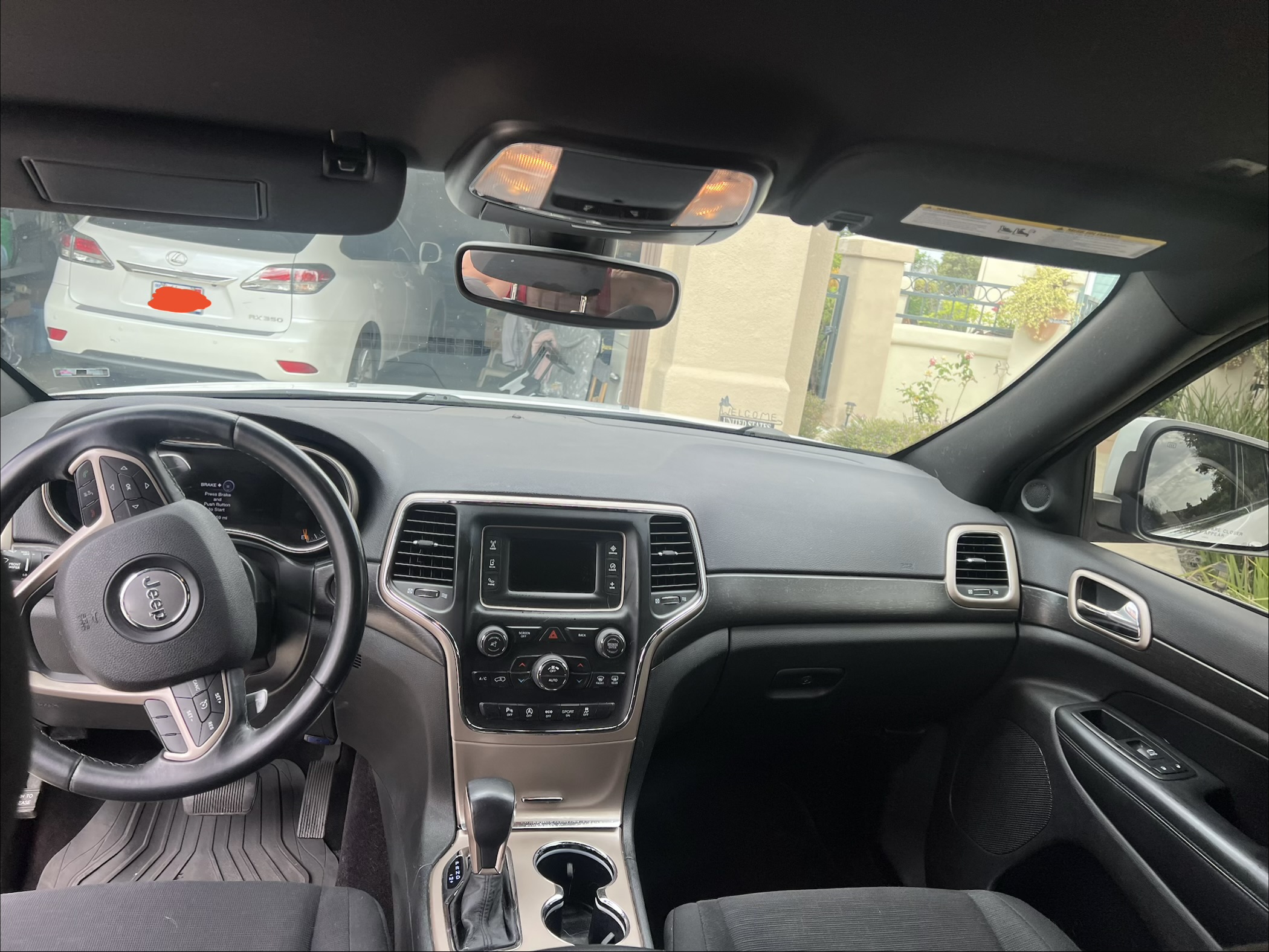 Used 2017 Jeep Grand Cherokee Laredo w/ Quick Order Package 23E AWD/4WD image 6