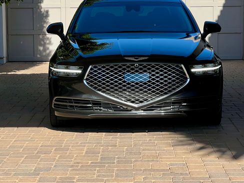 Used 2022 Genesis G90 3.3T Premium image 31