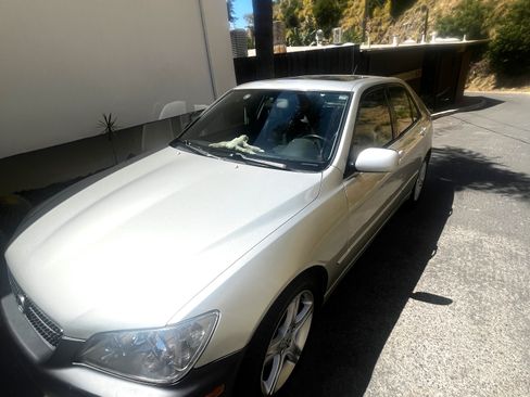 Used 2004 Lexus IS 300 RWD image 5
