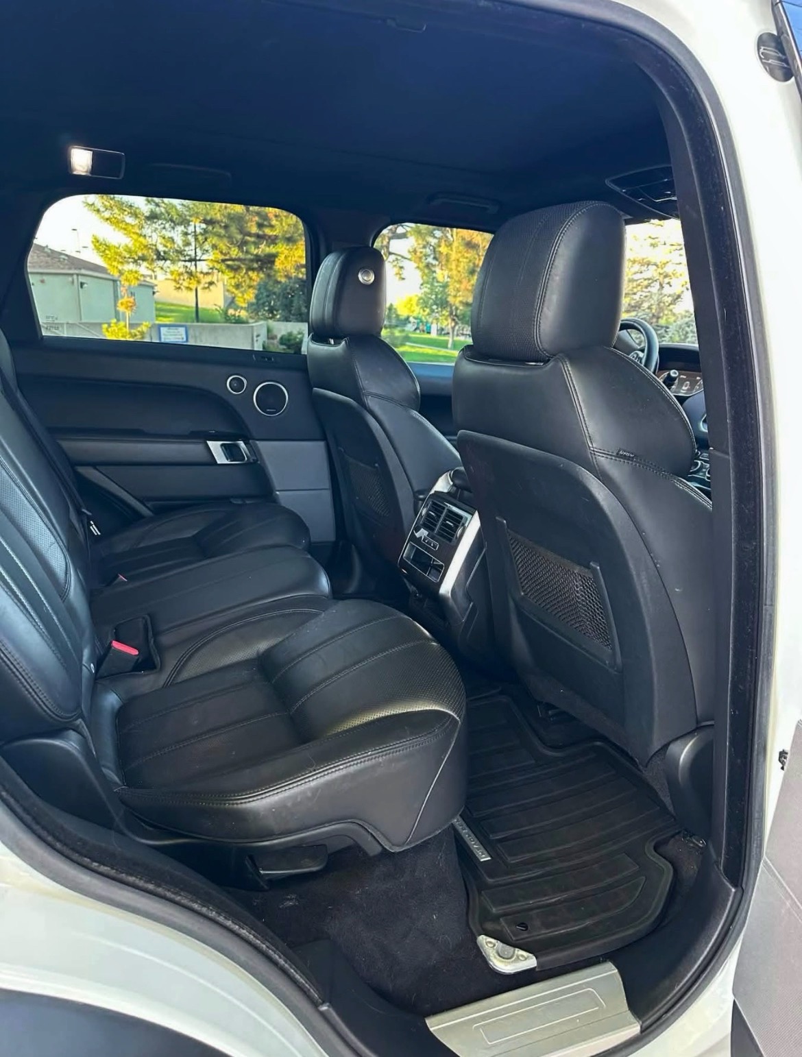 Used 2017 Land Rover Range Rover Sport Supercharged AWD/4WD image 17