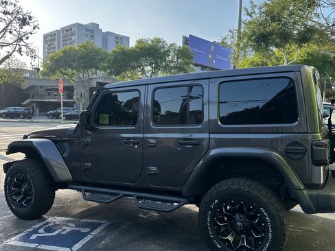 Used 2021 Jeep Wrangler Unlimited Rubicon image 4