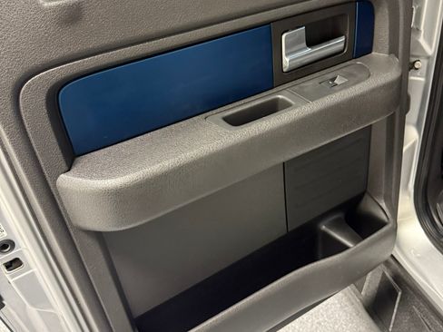 Used 2013 Ford F150 Raptor w/ Luxury Equipment Group image 27