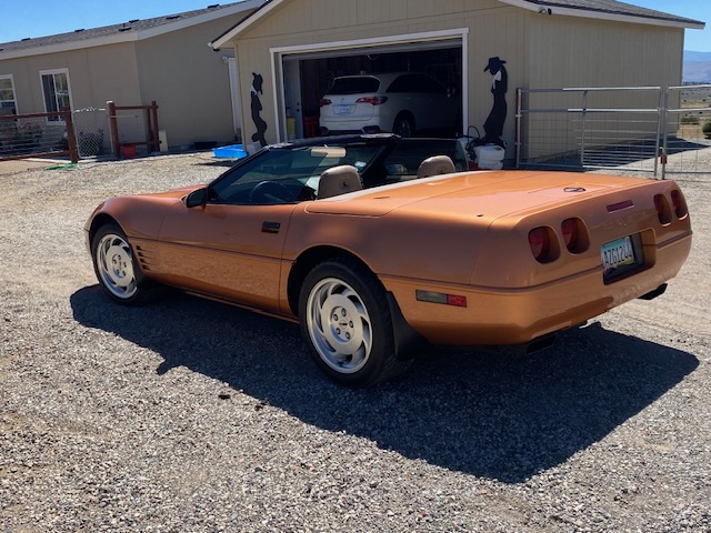 Used 1994 Chevrolet Corvette Convertible RWD image 11