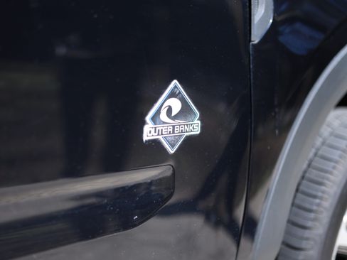 Used 2021 Ford Bronco Sport Outer Banks image 9