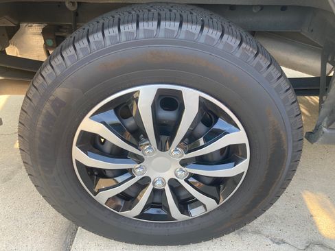Used 2023 Ford Transit 350 XLT RWD image 15