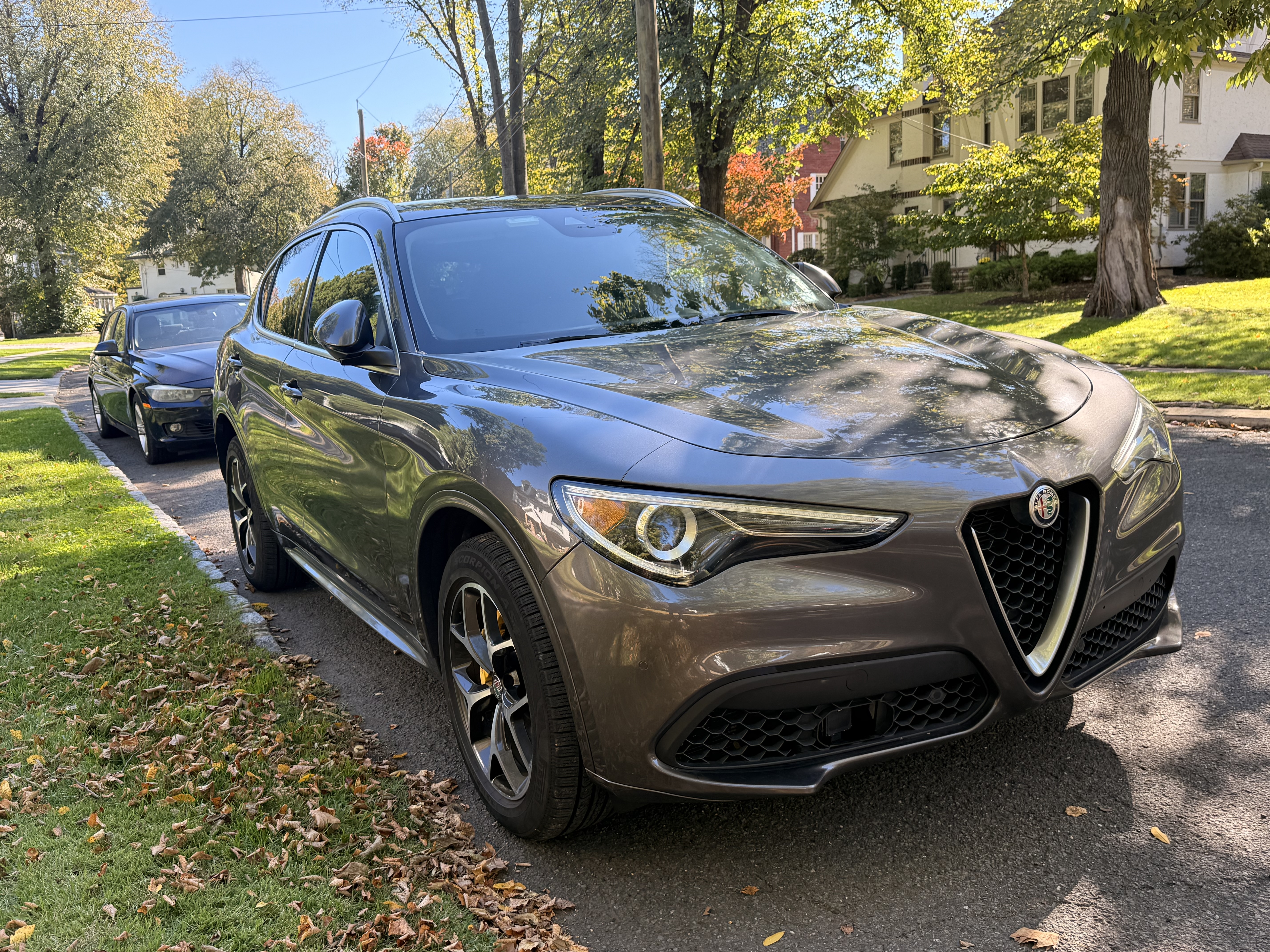 Used 2021 Alfa Romeo Stelvio Ti w/ Active Assist 2 Package TI AWD/4WD image 4