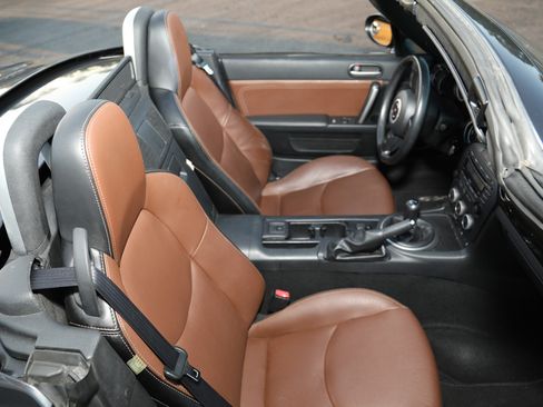 Used 2014 MAZDA MX-5 Miata Grand Touring image 21