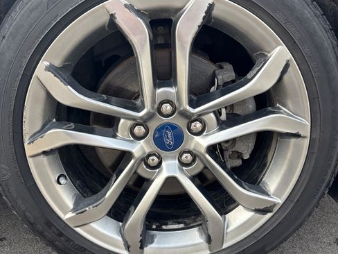 Used 2020 Ford Fusion SEL image 14