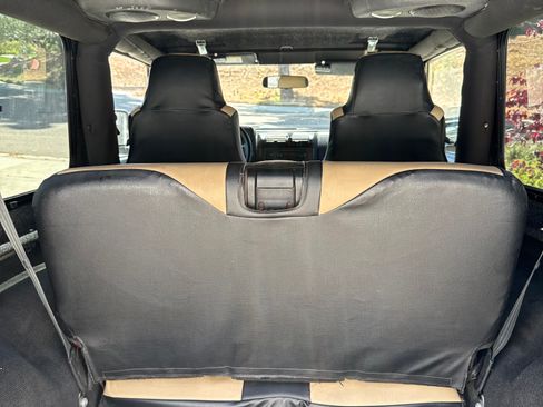 Used 2004 Jeep Wrangler 4WD image 10