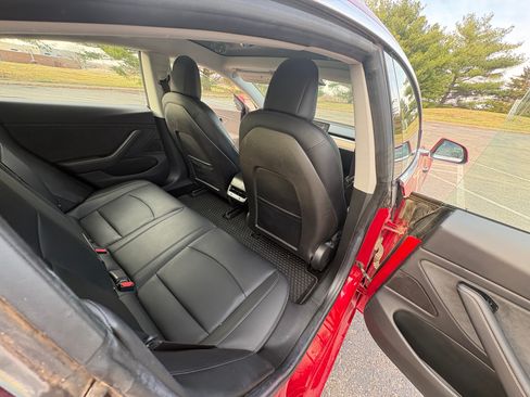 Used 2018 Tesla Model 3 Long Range image 25