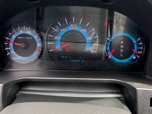 Used 2012 Ford Fusion SE FWD image 16