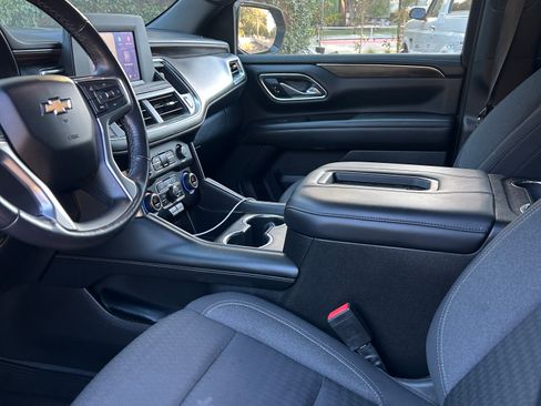 Used 2023 Chevrolet Suburban LS AWD/4WD image 6